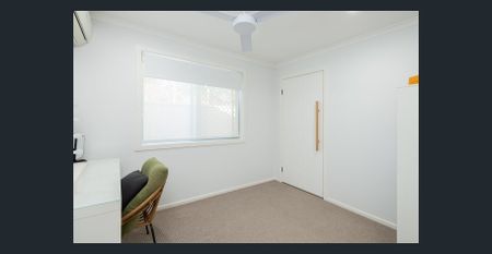 IMMACULATE LAKEFRONT DUPLEX - Photo 3