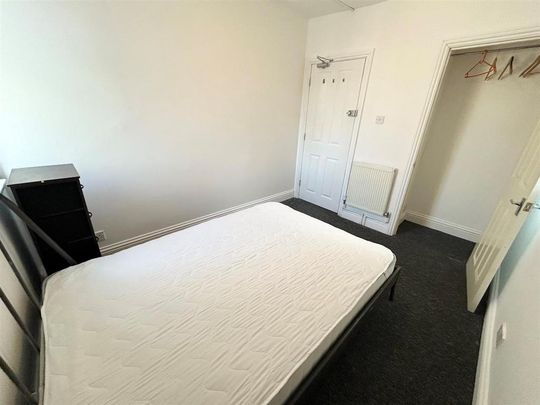 7 bedroom house share to rent - Photo 1