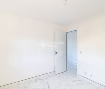 Apartamento com 2 quartos e 45m² para alugar em Lomba do Pinheiro, ... - Photo 5