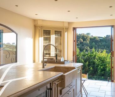 Maison à louer Cagnes Sur Mer, Cote d'Azur, France9 000 EUR / Mois - Photo 4