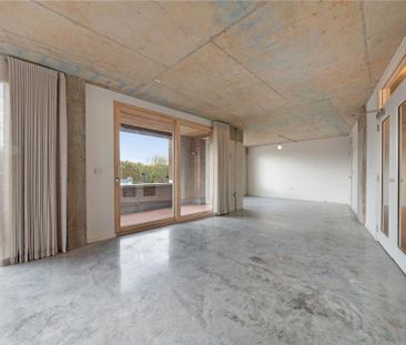 3 bedroom penthouse to rent - Photo 2