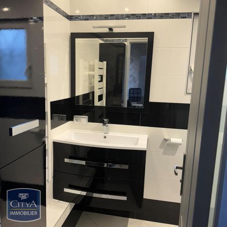 Location Appartement 1 pièce 32m² CASTELLAR 06500 - Photo 2