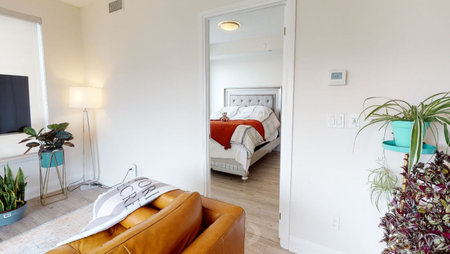 For Lease - 396 Highway 7 Avenue Unit# 602, Richmond Hill, Ontario - Photo 2
