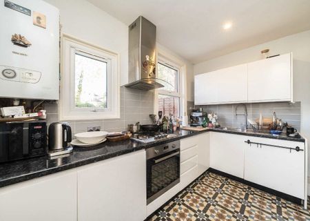 Hopton Road, SW16 2EL, London - Photo 4