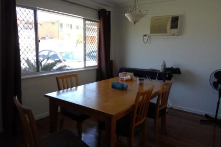 Unit 1/43 Macadamia Street, Macgregor. - Photo 3