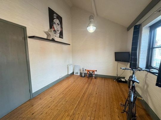 1 bedroom flat to rent - Photo 1