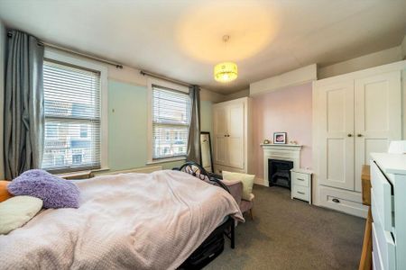 3 bedroom terraced house to rent - Photo 4