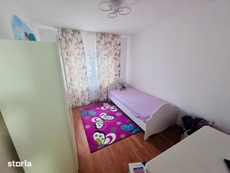 De închiriat apartament cu 3 camere etajul 2 Dumbrava Nord/piata mica - Photo 4