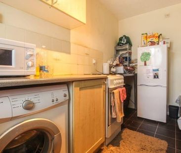 2 Bed Semi-Detached House, Dorrington Close, LU3 - Photo 6