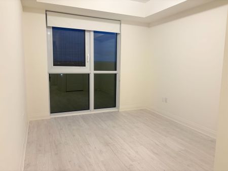 For Lease - 509 Dundas Street Unit# 718, Oakville, Ontario - Photo 2