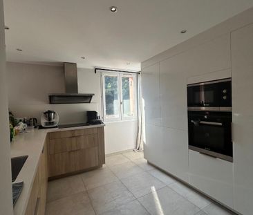 Location Appartement 3 pièces 78m² ROQUEBRUNE CAP MARTIN 06190 - Photo 3