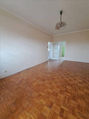 Kiadó átlagos állapotú lakás - Oroszlány - Fotó 4