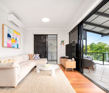 Spacious Wooloowin Apartment with Pool & Leafy Outlooks - Photo 2