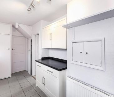 3 bedroom detached house to rent - Photo 6