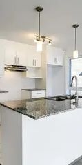 1 room apartment of 102m² in Gatineau - Photo 1