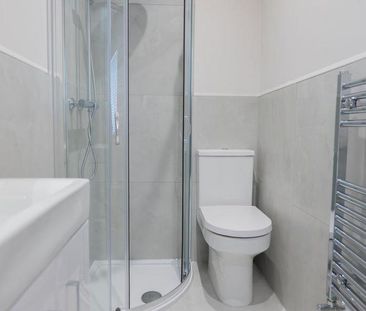 1 bedroom in a house share to rent - Photo 6