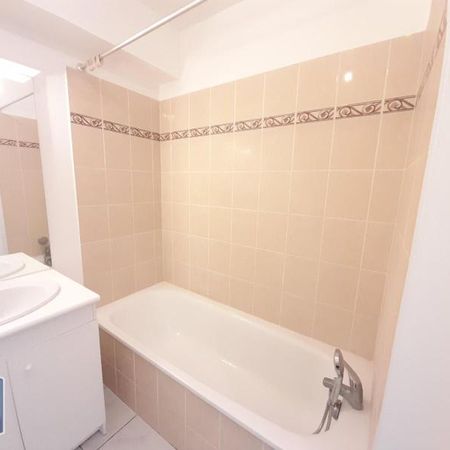 Location Appartement 1 pièce 38m² TOURS 37200 - Photo 3