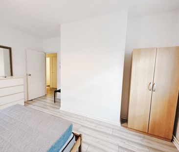 Room in a Shared Flat, Bradley House, E3 - Photo 5