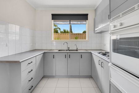 3/31 Invermay Street, Reservoir VIC 3073 - Photo 4