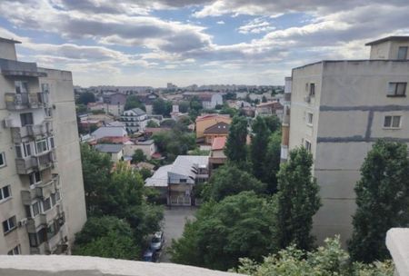 Brancoveanu etaj 8 decomandat - Fotografie 3