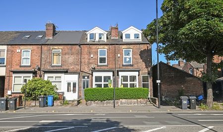 Spacious 5-Bed Student House - Photo 2