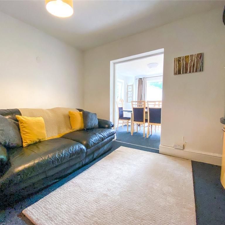 4 bedroom semi-detached house to rent - Photo 1