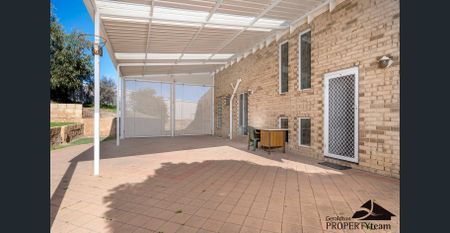 Unique Two Storey Family Home - Break Lease - Photo 2