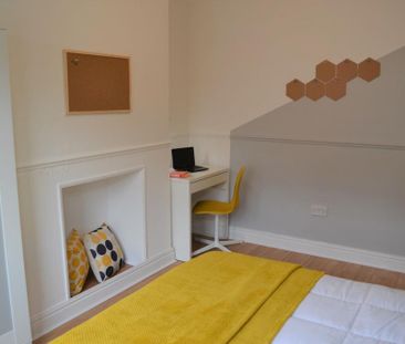 3 bedroom terraced house to rent - Photo 6