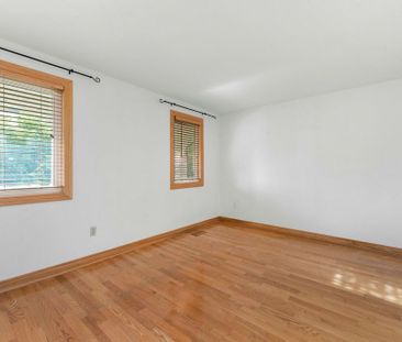 For Lease - 2033 Simcoe Street, Oshawa, Ontario - Photo 5