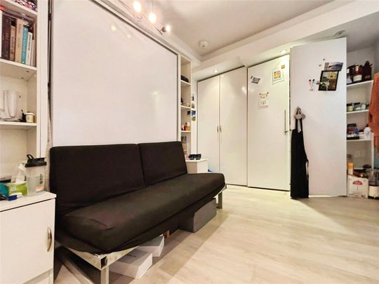 Delorme Street, London, W6 8DT - Photo 1