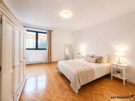 O casa altfel: stil vintage, curte proprie si 2 locuri de pa - Photo 2