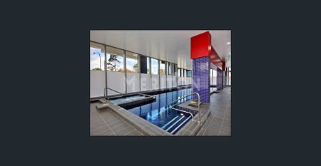 SEMI-FURNISHED 2 BEDROOM SPLIT-LEVEL WITH PARKING- NEXT DOOR TO EAST VILLAGE SHOPPING CENTRE! - Photo 4