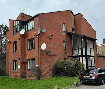 1 Bed Flat, Canberra Close, NW4 - Photo 4