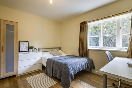 5 bedroom semi-detached house to rent - Photo 3