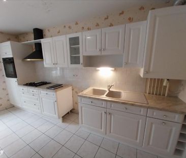 Centre ville, dans quartier résidentiel, appartement de type 3 de 75,82 m2 Hab. situé au rez de... - Photo 3