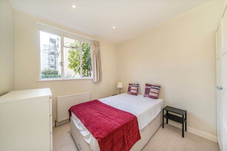 Thurleigh Court, Balham, SW12, London - Photo 2