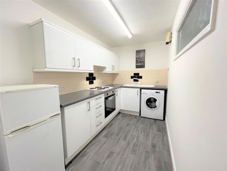 2 bedroom apartment to rent - Photo 3