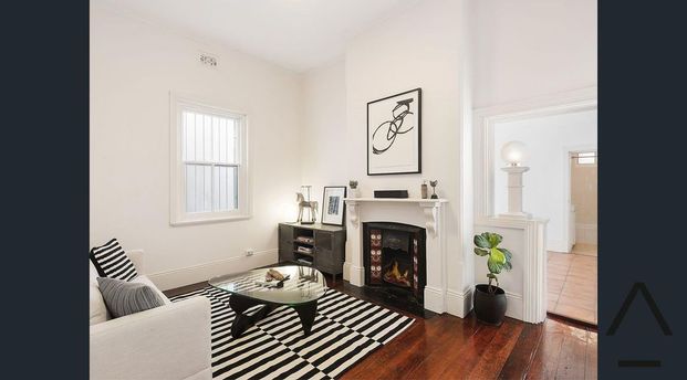 Elegant, Light-Filled Semi with Parking in Prime Inner-City Locale - Photo 1