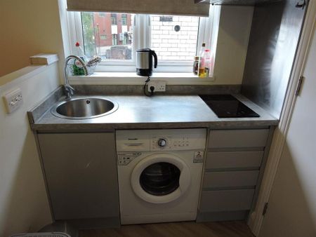 Studio to rent - Photo 4