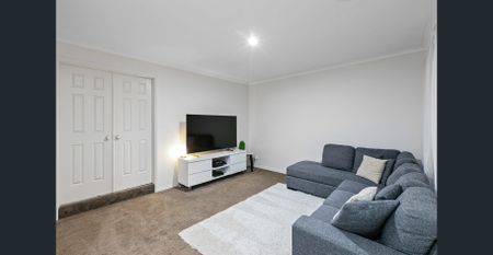 Well-Maintained Family Home in a Quiet Court Setting - Photo 2