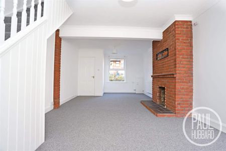 Somerton Avenue, Lowestoft, NR32 - Photo 3