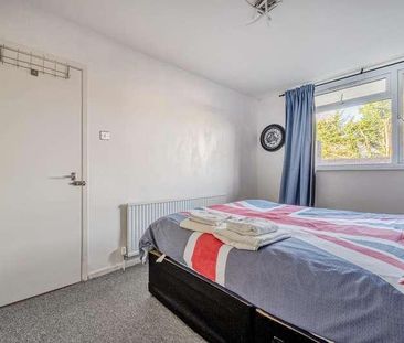 Clarence Road, Windsor, SL4 - Photo 2