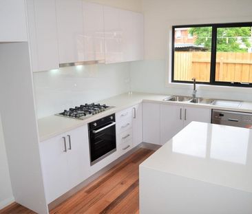 3/21 Law Street, Heidelberg Heights - Photo 2