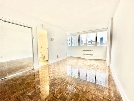 For Lease - 33 Isabella Street Unit# 1213, Toronto, Ontario - Photo 2