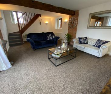 2 bedroom cottage to rent - Photo 1