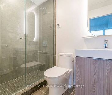 Yonge/Finch-Bright Modern 1Bdrm + Den 1Bath - Photo 4