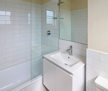 58/28 Sutherland Street, Paddington NSW 2021 - Apartment For Rent |... - Photo 2