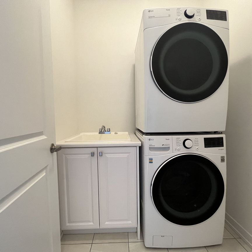 For Lease - 111 Hilts Drive, Richmond Hill, Ontario - Photo 1