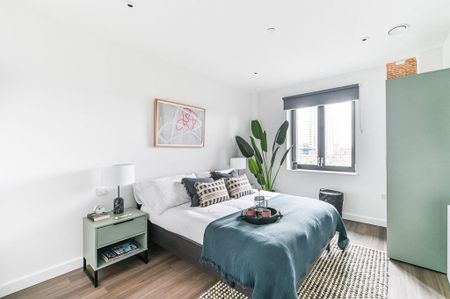 3 bedroom flat to rent - Photo 4
