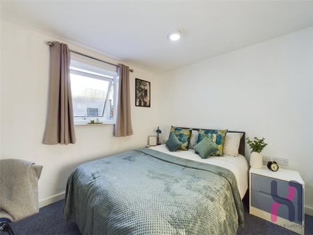 1 bedroom flat to rent - Photo 2